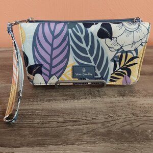NEW Vera Bradley Palm Floral Lighten Up RFID Wallet Crossbody with Original Tags